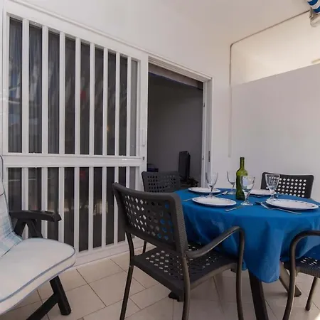 Club Atlantis 78 - One Bed *