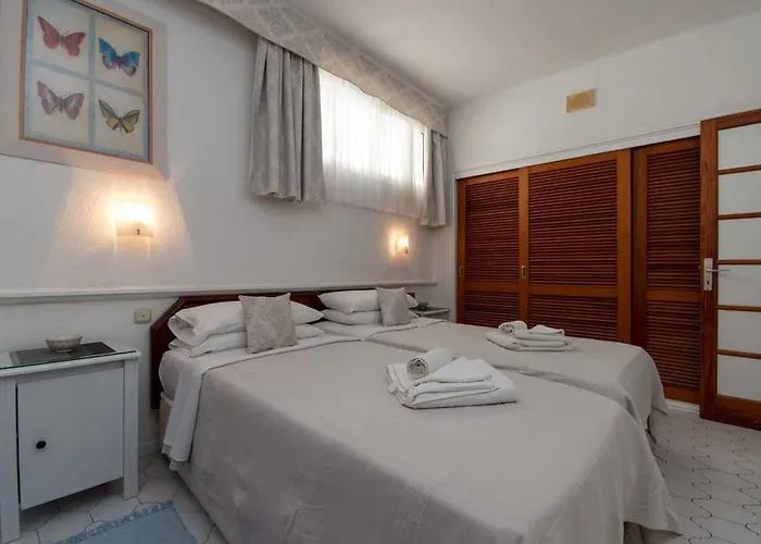 Club Atlantis 78 - One Bed Апартаменти