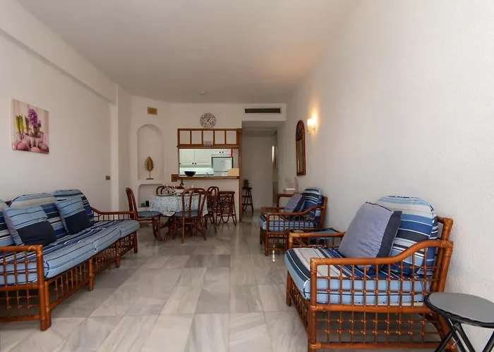 Club Atlantis 78 - One Bed Апартаменти *