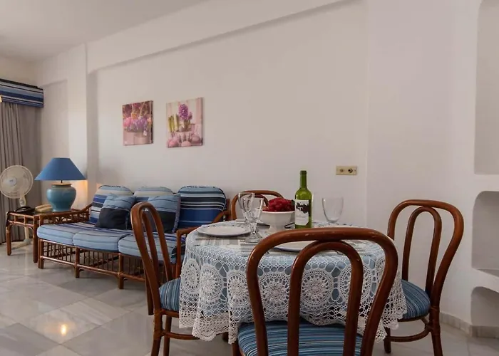 Club Atlantis 78 - One Bed