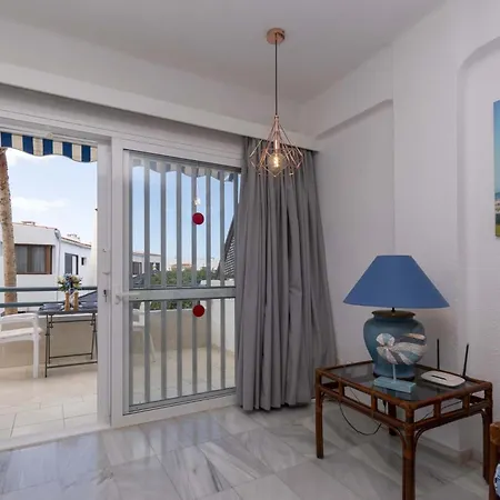Апартаменти Club Atlantis 78 - One Bed Адехе